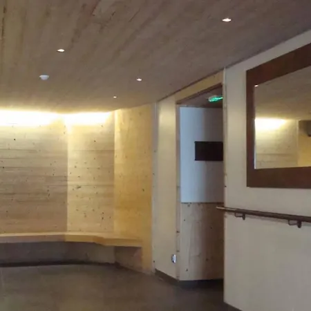 2 Bedrooms 6 Persons Next Slopes Apartment